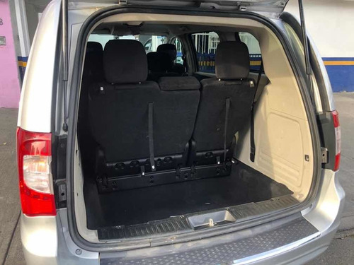 Chrysler Town & Country 3.6 Lx Mt 2012