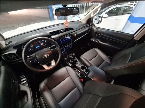 Imagem 10 de 14 de Toyota Hilux 2.8 Narrow 4x4 Cd 16v Diesel 4p Manual