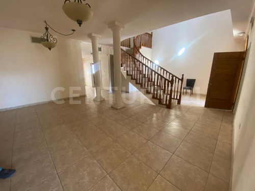 Casa En Venta En Fracc. Misiones Ii, Chihuahua, Chih.