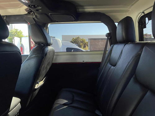 Imagen 11 de 13 de Jeep Wrangler 2015 3.6 3p Sahara V6 4x4 At