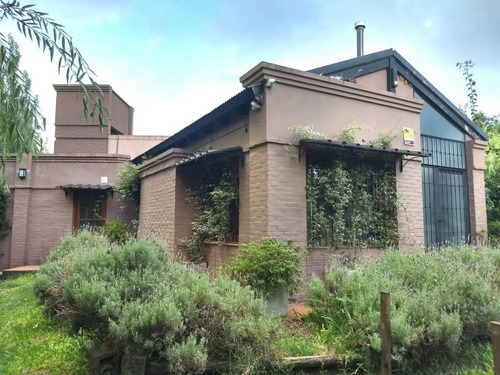 Imagen 2 de 12 de Casa Quinta En Gualeguaychú, Zona Urquiza Al Oeste.