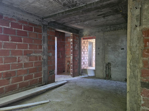 Departamento En Pozo En Venta