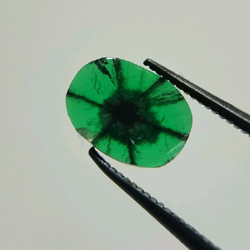 Esmeralda Trapiche 0,65ct Trozo 7x1mm