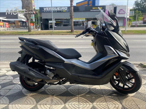 Dafra Cruisym 300