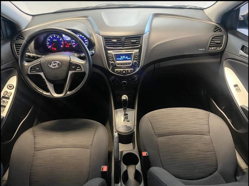 Amaya Hyundai Accent Gls 1.4i Automatico Extra Full Año 2015