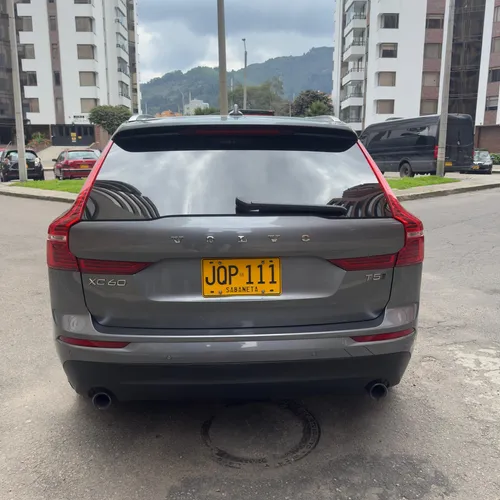 Volvo XC60 XC60 T5 Awd Momentum Blindaje 2 Plus At 2.0 Cc