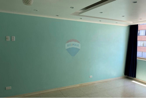 Bajo De Precio! Renovado Y Acogedor Departamento