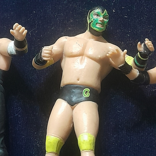 Lote De 4 Muñecos 100% Lucha (Usado)