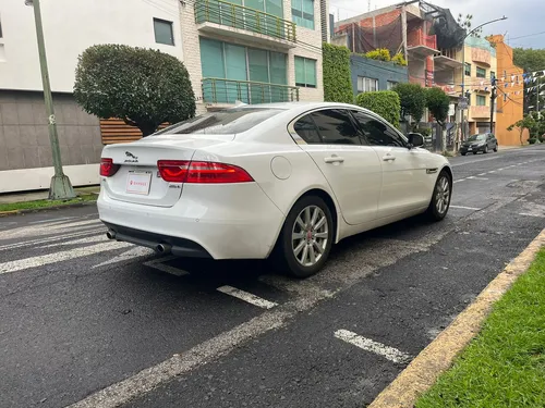 Jaguar XE PURE TECH