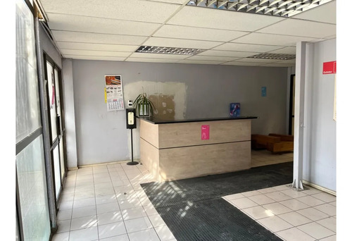 Arriendo Bodega De 771 M2 En Cond. Santiago Norte.