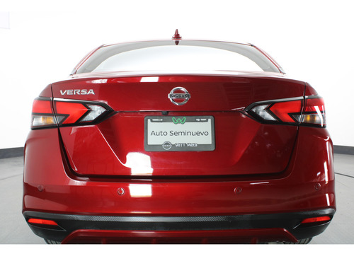 Nissan Versa 1.6 Exclusive Navi At