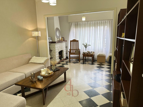 Casa En Adrogué