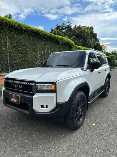 Toyota Prado Txl 2.4 Gasolina First Edition