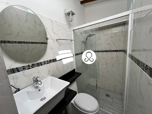 Casa En Venta A Dos Cuadras Del Parque De Bello