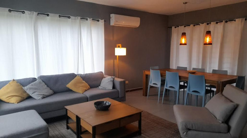 Casa En Venta Con Pileta Abierta En Rincón Del Indio, Maldonado, Uruguay.