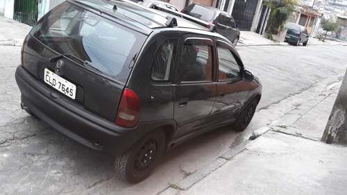 Imagem 3 de 13 de Chevrolet Corsa Mpfi 1.0 4p