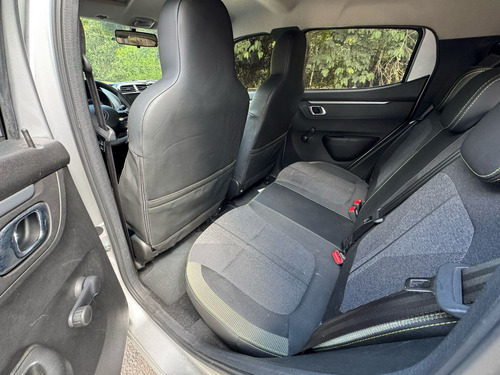 Renault Kwid 1.0 12V SCE FLEX OUTSIDER MANUAL