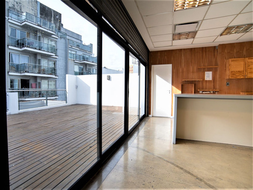 Oficinas En Alquiler , Abasto. 1.250 M2 - Terraza