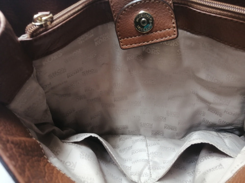Imagen 5 de 10 de Bolso D Dama M K Marrón En Piel Creo 3 Compartimentos