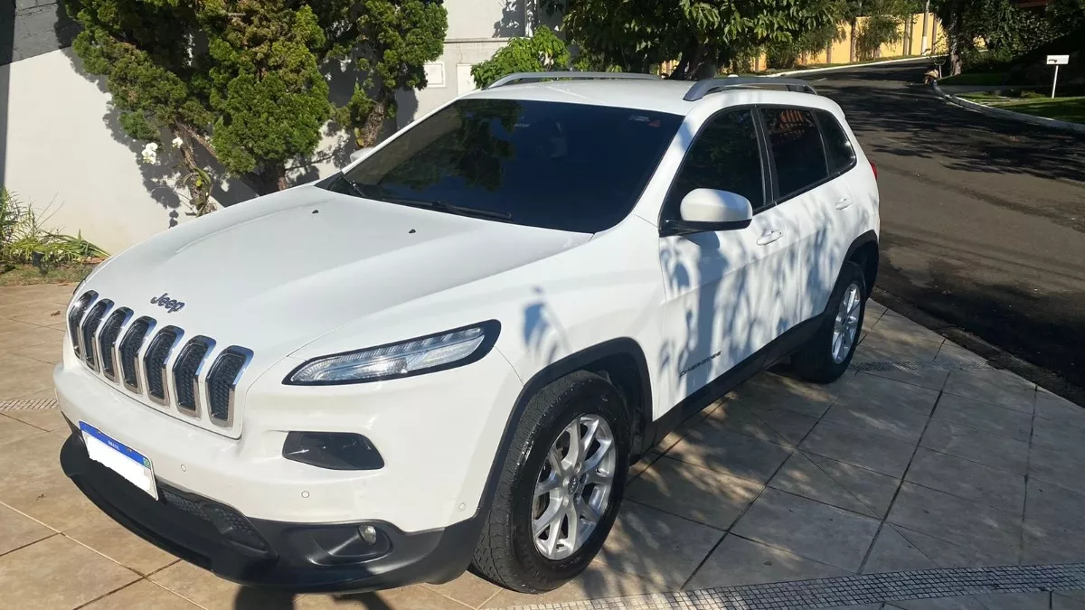 Jeep Cherokee 3.2 Longitude Aut. 5p