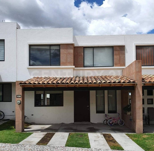 Casa Venta Terraza Y Jacuzzi, Jardines De Las Lomas Cascatta Lomas Angelópolis