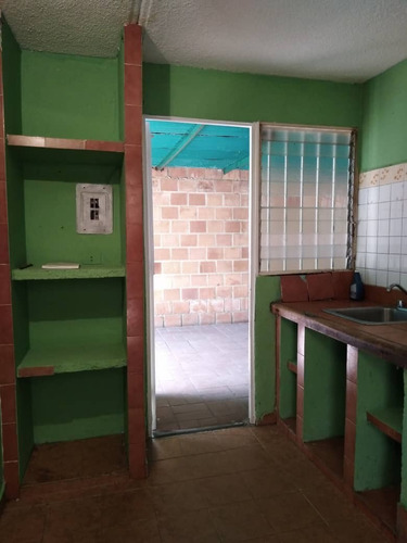 Imagen 5 de 15 de Casa En Venta Las Quintas Naguanagua A Remodelar. Cód.: 126710. 0414-4841043