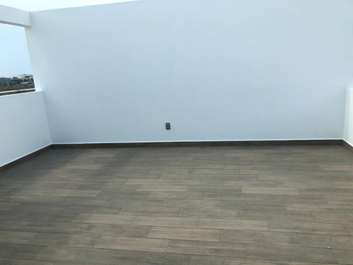 Venta De Casa En Metepec, En El Residencial Amalfi