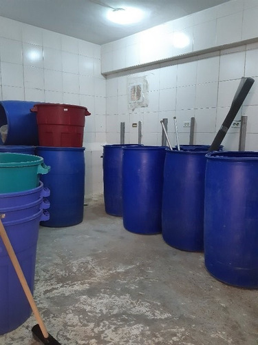 Imagen 2 de 4 de Fondo De Comercio En Venta Los Chaguaramos Ana Pelayo 04242432398
