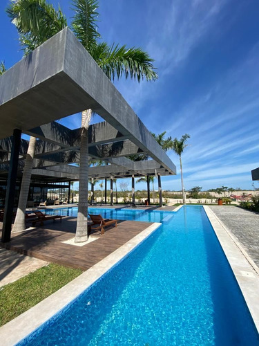 Lote En Tamora, La Privada Mas Completa Con Casa Club Y Amen
