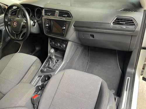 Imagen 11 de 15 de Volkswagen Tiguan Allspace 2018 2.0 Tsi Comfortline Dsg