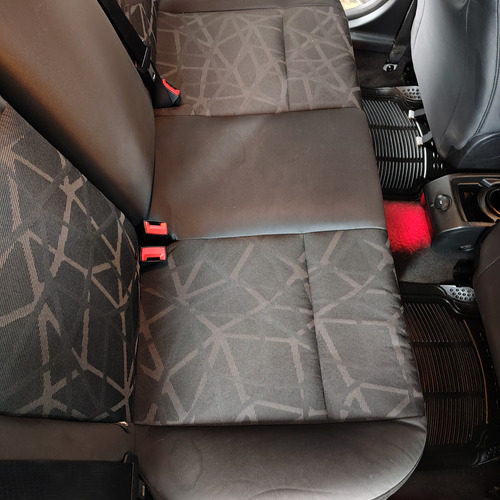 Ford Fiesta Kinetic Design Titanium 1.6 2011