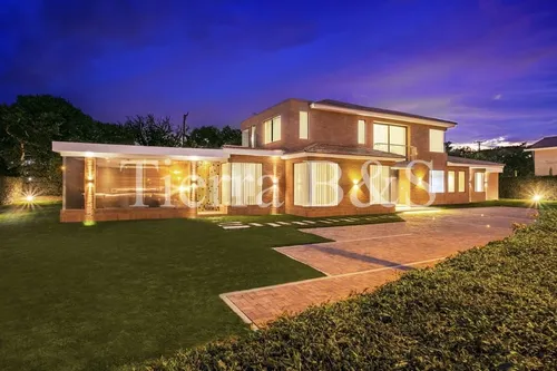 ¡espléndida Casa De Lujo En San Simón: 470m² En Lote De 1720m², 3 Años De Remodelación!