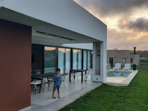 Imagen 5 de 30 de Alquiler Casa Rumenco Joven 4 Dormitorios Con Piscina Climatizada