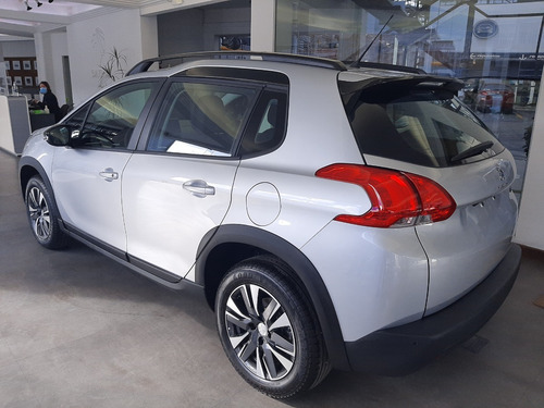 Imagen 7 de 12 de Peugeot 2008 Feline
