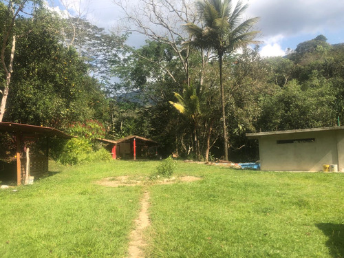 Venta De Lote Con Casa Barbosa, Antioquia