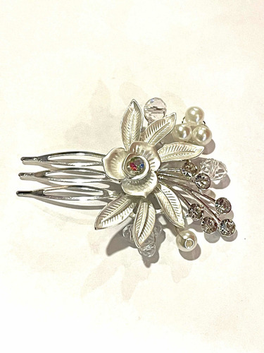 Imagen 3 de 3 de Peineta Flor, Strass Y Perlas Tocado Novia Bella