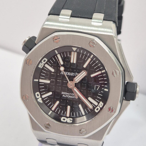 Audemars Piguet Royal Oak Offshore Diver 42mm Automatic Preto Prateado Preto (Usado)
