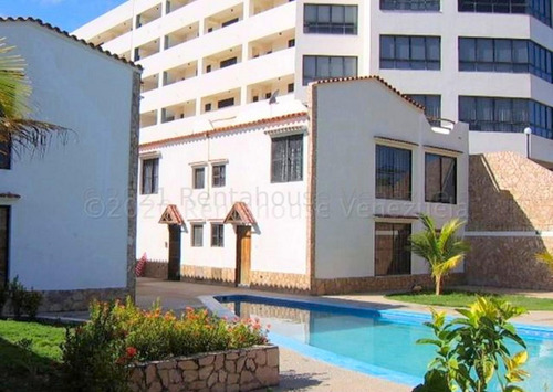 Imagen 21 de 30 de Ls Vende Town House Tucacas 23-3910
