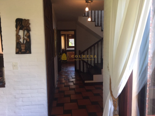 Hermosa Y Exclusiva Casa En Punta Del Este, A Metros De La Playa Mansa!!! Consulte!!!- Ref: 1925