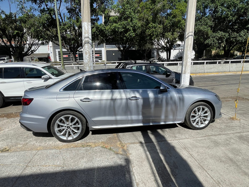 Audi A4 2.0 T Select 190hp Dsg