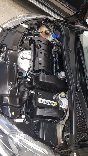 Imagen 9 de 15 de Peugeot 208 2017 1.6 Feline