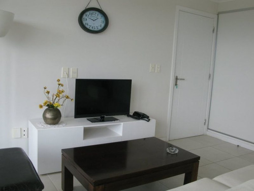 Venta De Apartamento 2 Dormitorio Y Medio En Brava