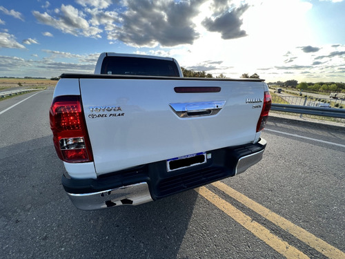 Imagen 14 de 15 de Toyota Hilux 2.8 Cd Srx 177cv 4x2