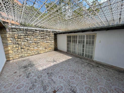 Imagen 20 de 21 de Vendo Pb 318m2 3h+s/2.5b+s/3p Colinas De Valle Arriba 0069