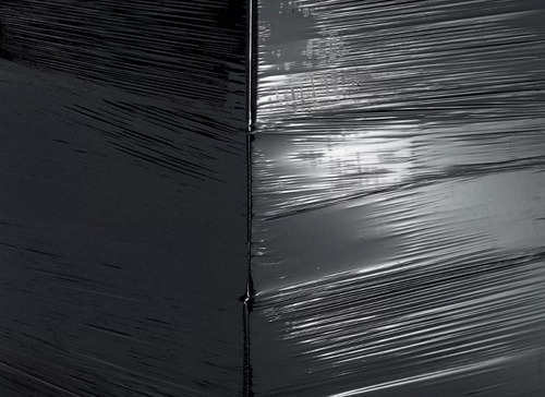 Imagen 4 de 6 de Film Stretch Alusa Negro Caja 6 Rollos 220m / Cart Paper