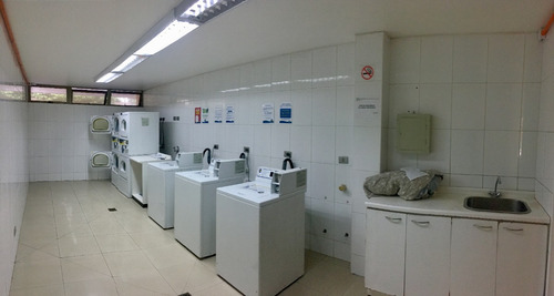 Dp Silencioso Vista Panorámica Y Espacios Ampliados