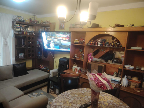 Amplia Casa De 2 Pisos En Calama (84412)