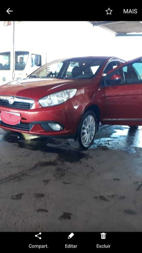 Fiat Grand Siena 2013 1.6 16v Essence Flex 4p