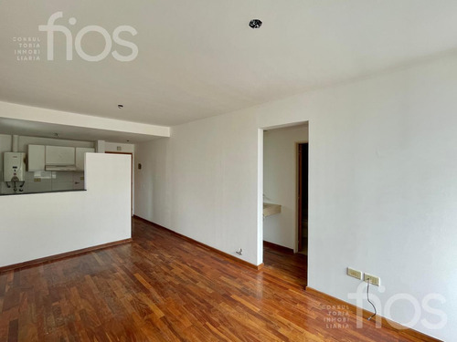 Venta Departamento De Un Dormitorio Con Balcon En Lourdes - Cochera Opcional