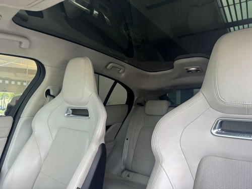 Jaguar I-Pace First Edition 400PS